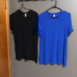 Lot of two Sz L T-shirts.